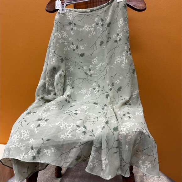 Rena Rowan Dresses & Skirts - BOGO Rena Rowan Grey BOHO Floral Flowy Skirt 100% Polyester Size 16